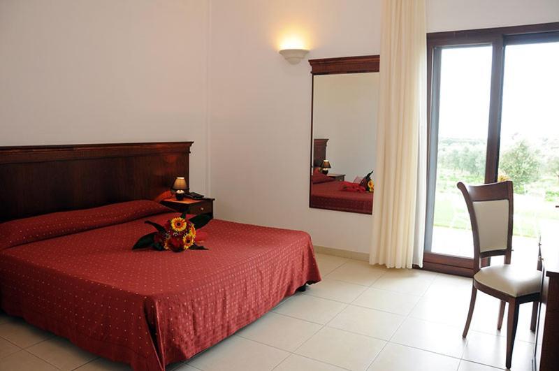 Agri Hotel Conte Salentino 산티시도로 외부 사진