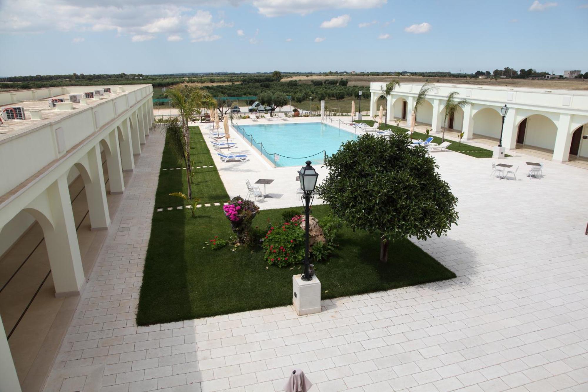 Agri Hotel Conte Salentino 산티시도로 외부 사진