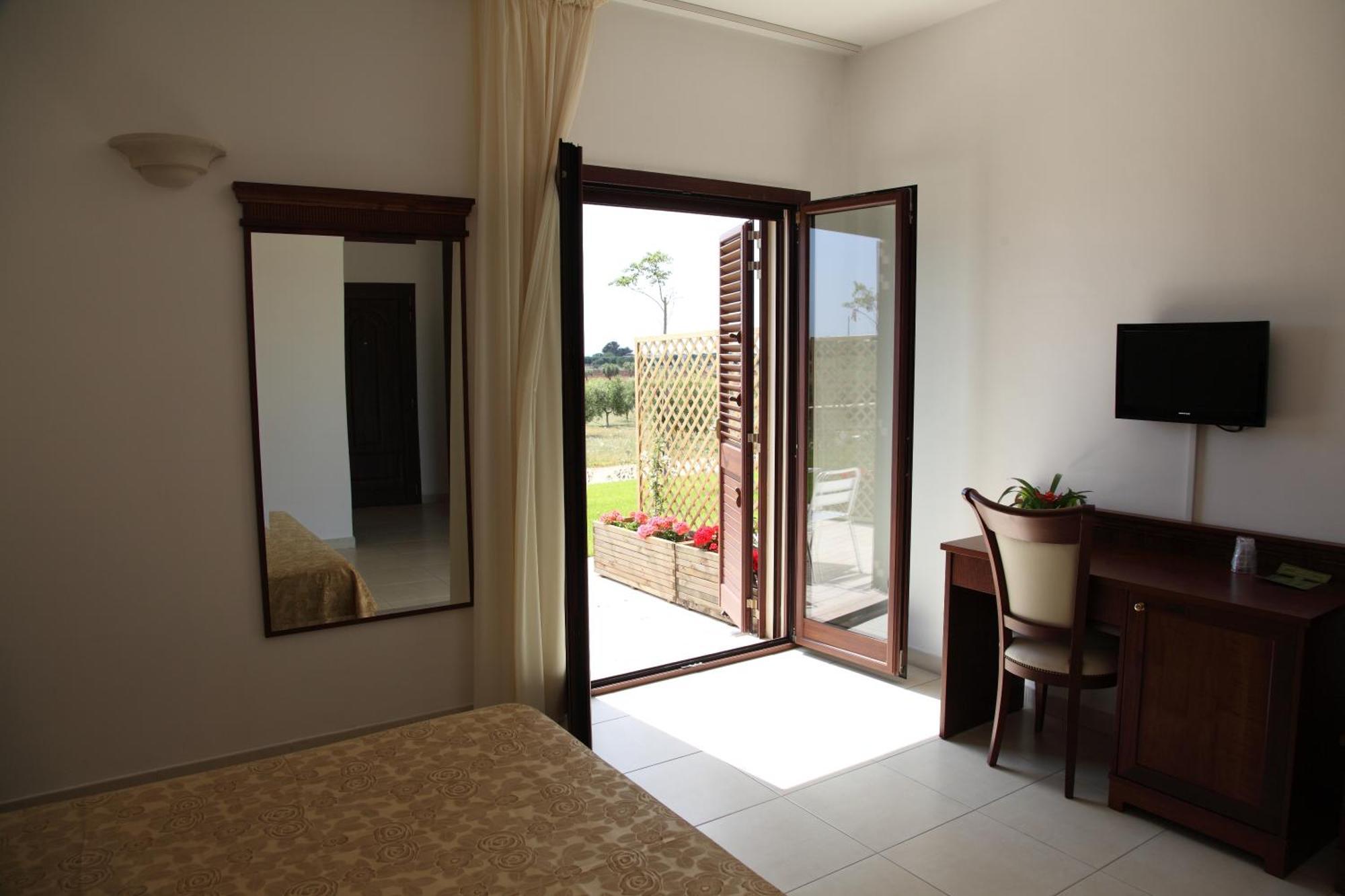Agri Hotel Conte Salentino 산티시도로 외부 사진
