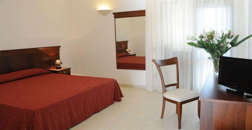 Agri Hotel Conte Salentino 산티시도로 외부 사진