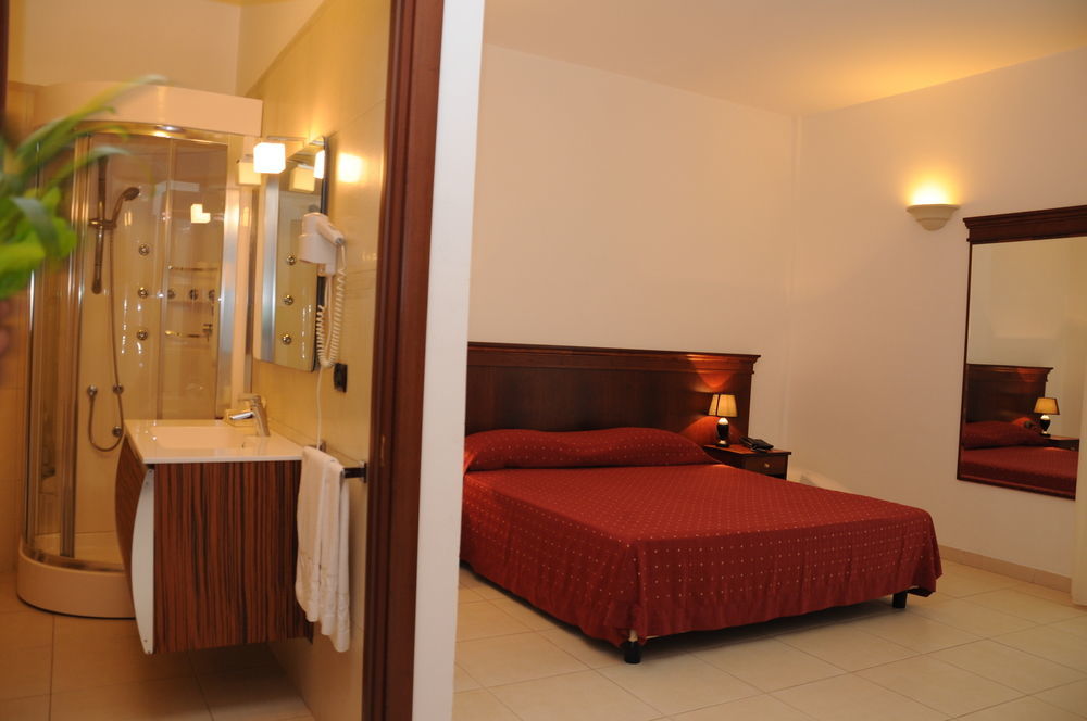 Agri Hotel Conte Salentino 산티시도로 외부 사진